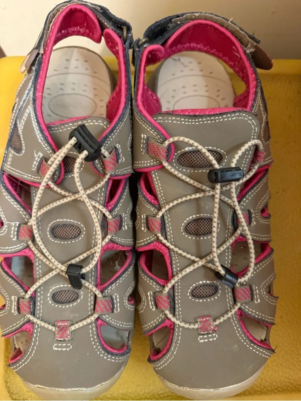 Eddie Bauer Women’s Mary Hiking/water sandals Women’s size 9